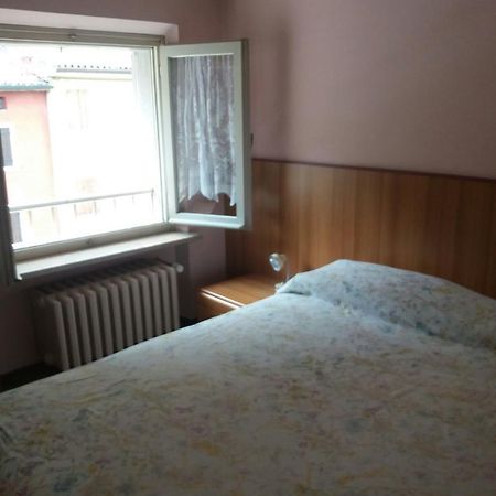 Albergo Alla Rocca Garda  Dış mekan fotoğraf